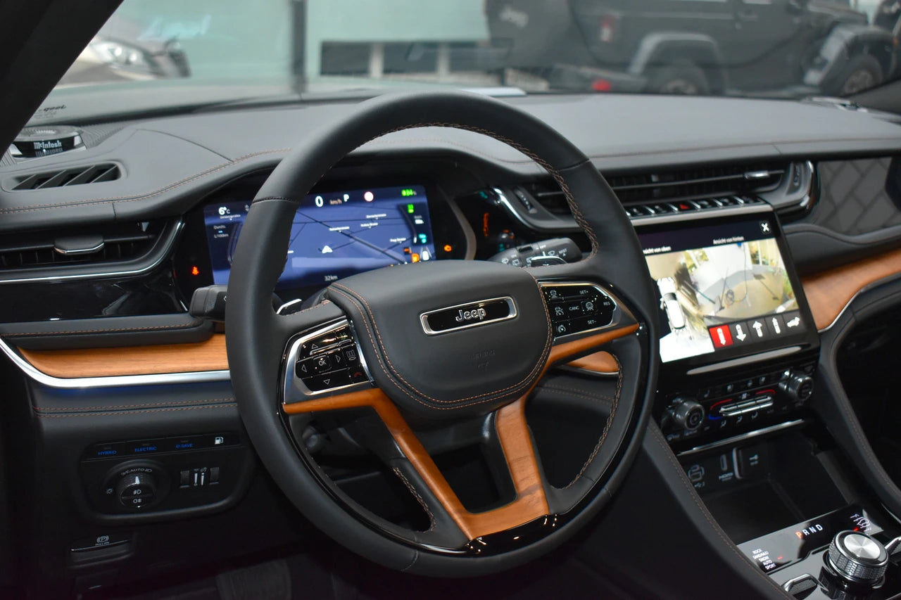 JIPE Grand Cherokee 2.0 Plug-in-Hybrid Summit Reserve 4xe 