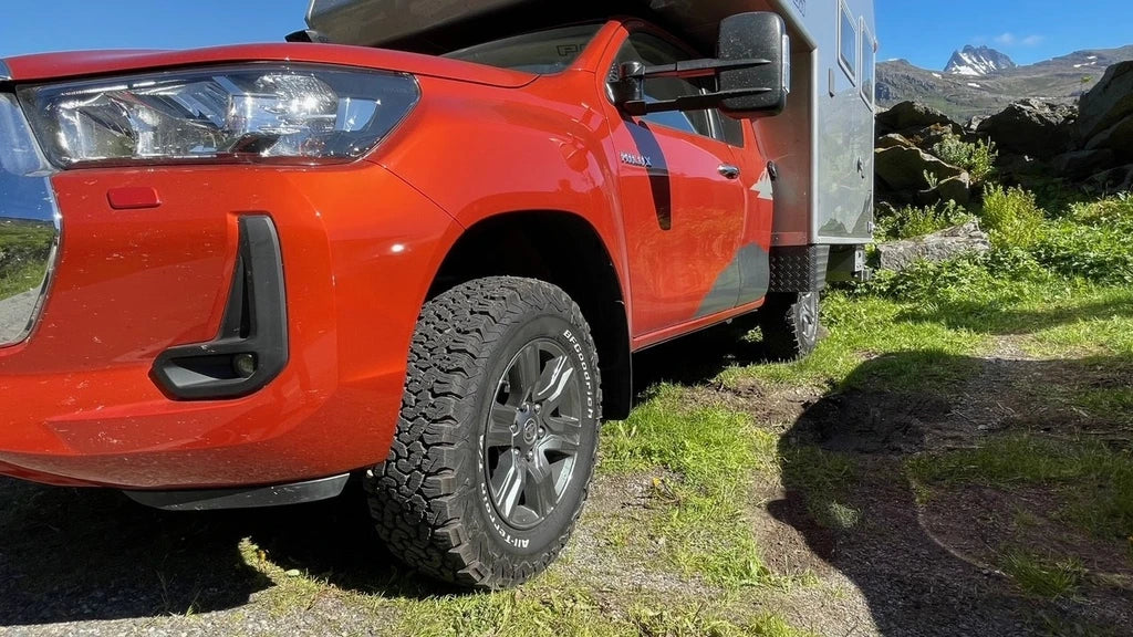 BIMOBIL Season Start Price! (Bis 31.03.25) Husky 240/2 Toyota Hilux Extracab 2.8D-4D 4×4