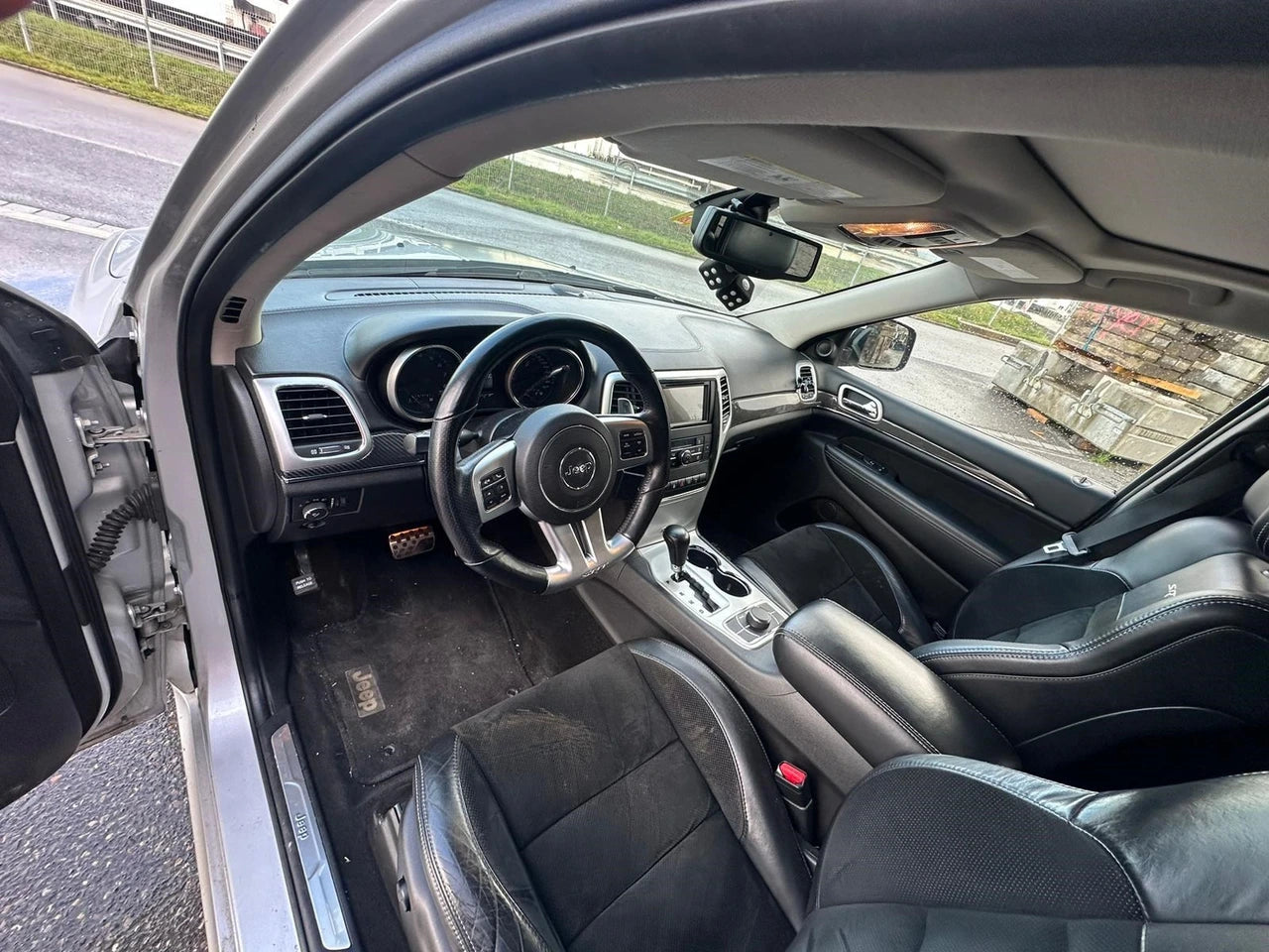 JEEP Grand Cherokee 6.4 SRT8 Automatic