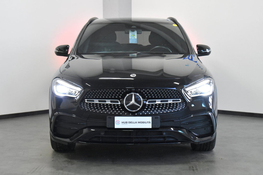 Mercedes-Benz GLA 180d Premium