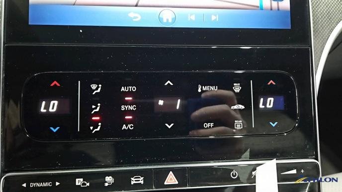 Mercedes-Benz C 300e AMG Line