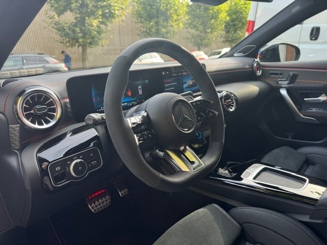 Mercedes-Benz A AMG 45 – 4-Matic