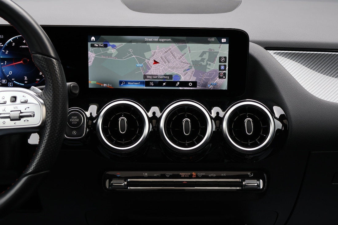 Mercedes-Benz GLA 180 AMG Line