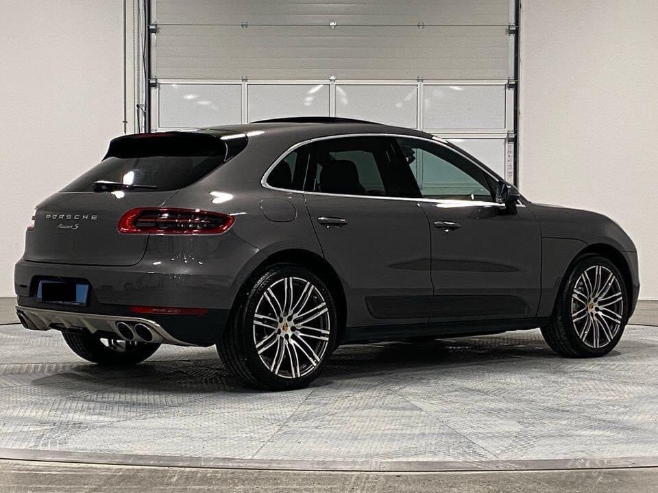 Porsche Macan S
