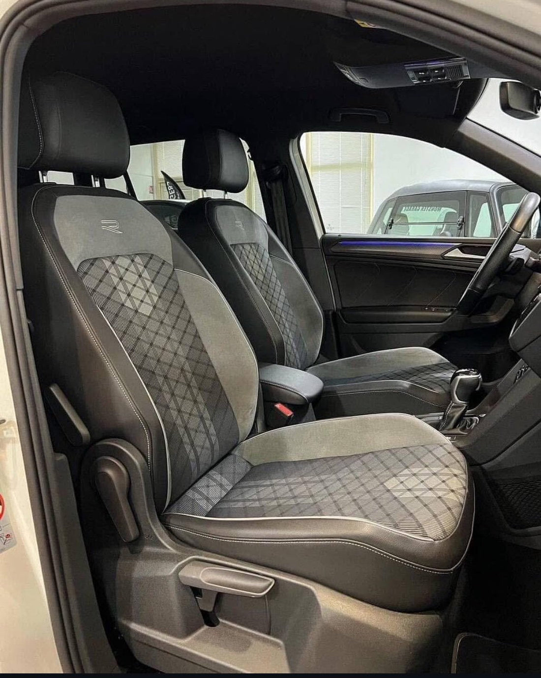 VOLKSWAGEN TIGUAN R-LINE 2.0 TDI