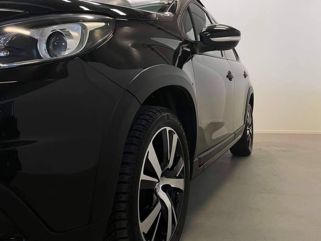 Peugeot 2008 1.2 / GT-Line