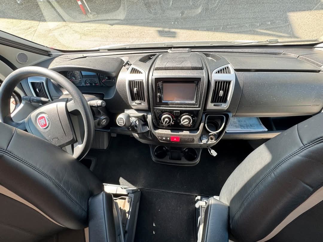 Coupé KABE !!! TM C 740 | Panneau solaire | Climatisation dans le salon | ALDE