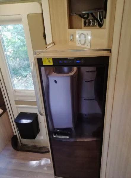 Bürstner Ixeo Time 734 avec grand panneau solaire