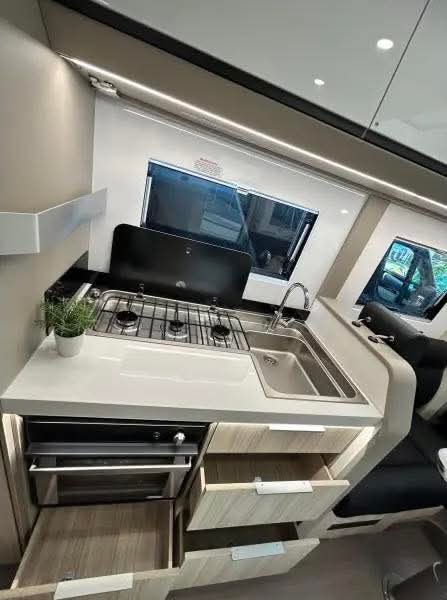 Adria Compact Supreme DL 7.500 

Marque:Adria Compact Supreme Dl 7.500 de réduction