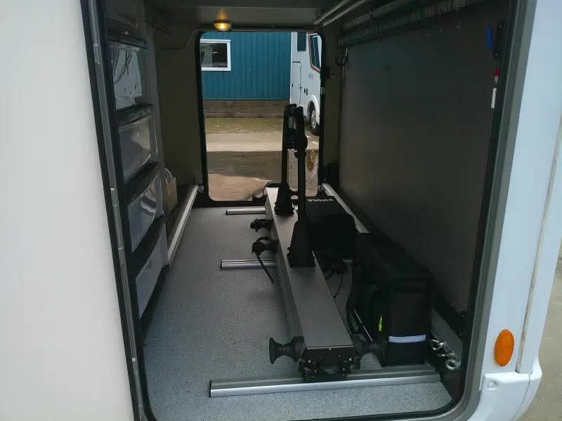 Marque:Bürstner T 727, toutes options