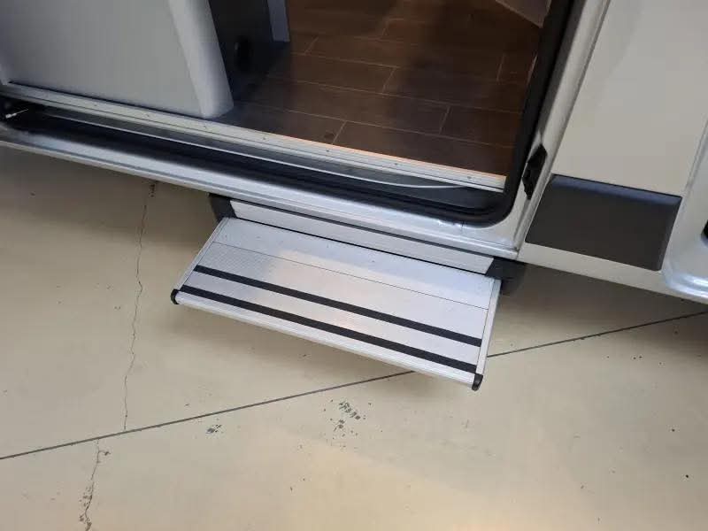 Attelage de remorque Knaus Weinsberg 600 MQ 140HP