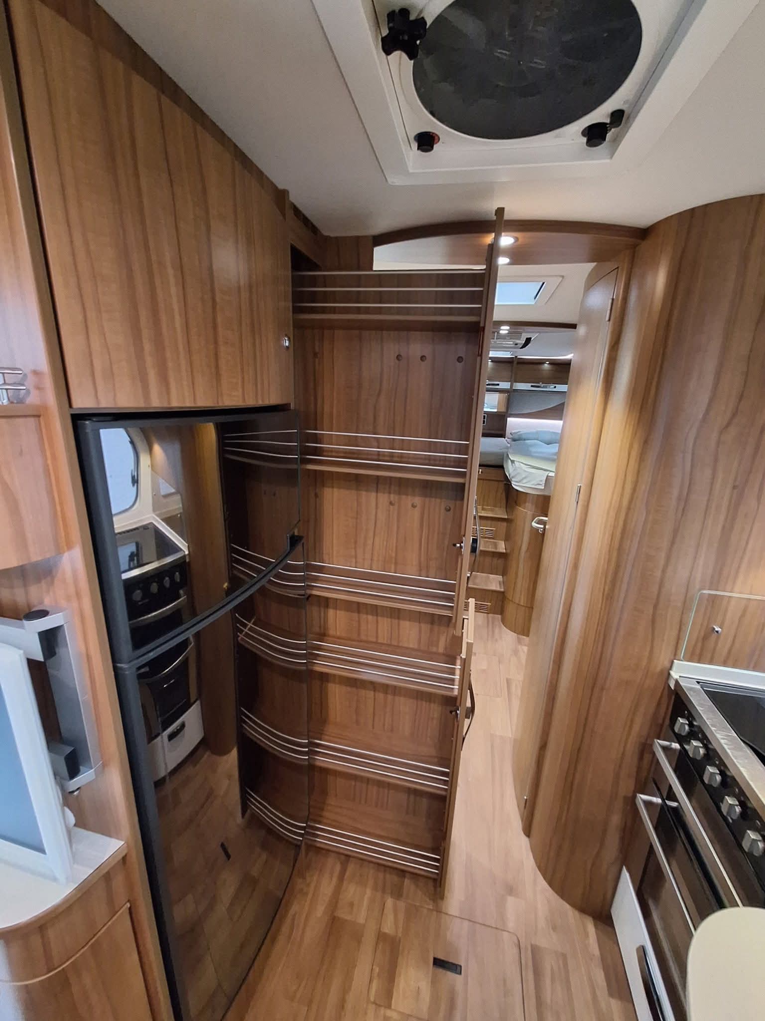 Hymer B 778 PL - Lierre - Alde - Crochet - Cellule solaire - Climatisation Salon