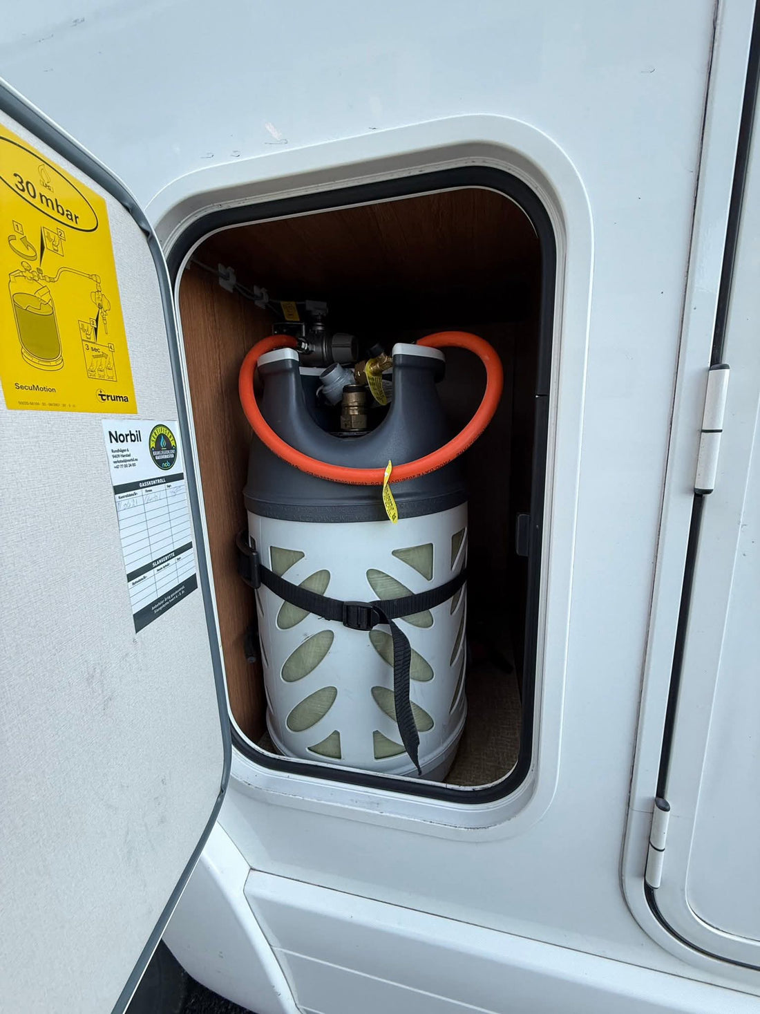 Eura Mobile !!! PB 509 FB - 2 batteries pour salon - nouvelle chaîne stéréo - recharge sans fil pour téléphone portable