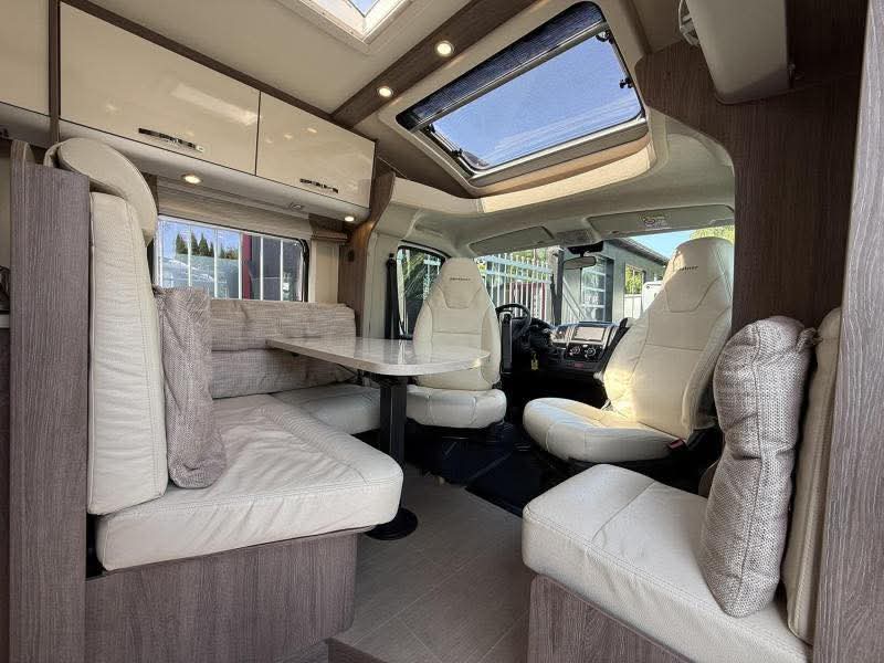 Bürstner Nexxo T 740 - QUEENSBED