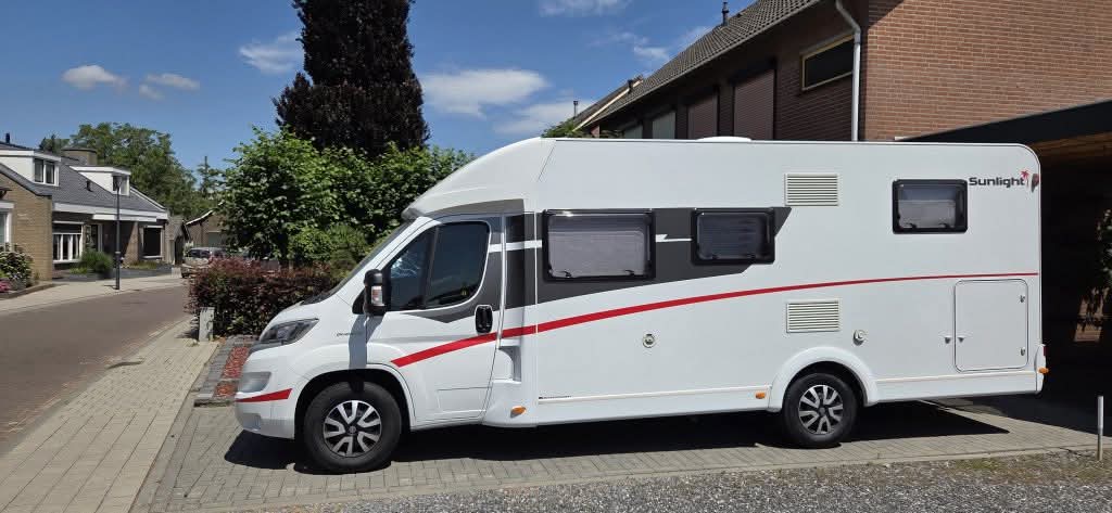 Sunlight T67 – année de fabrication 2020 - nouvelle courroie de distribution - i.s.t.z. pneus - 83710km - 140cv.