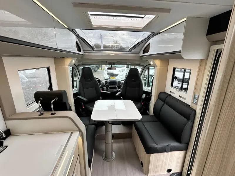 Adria Compact Supreme DL 7.500 

Marque:Adria Compact Supreme Dl 7.500 de réduction