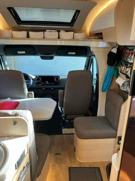 Hymer BMC-T 680 + SYSTÈME DE NIVEAU AUTOMATIQUE