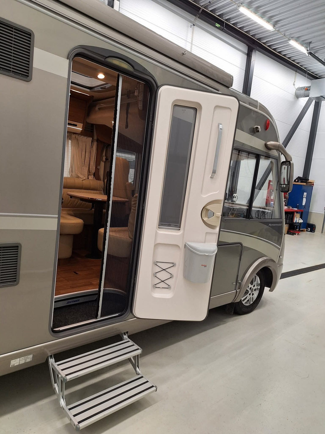 Hymer B 778 PL - Lierre - Alde - Crochet - Cellule solaire - Climatisation Salon
