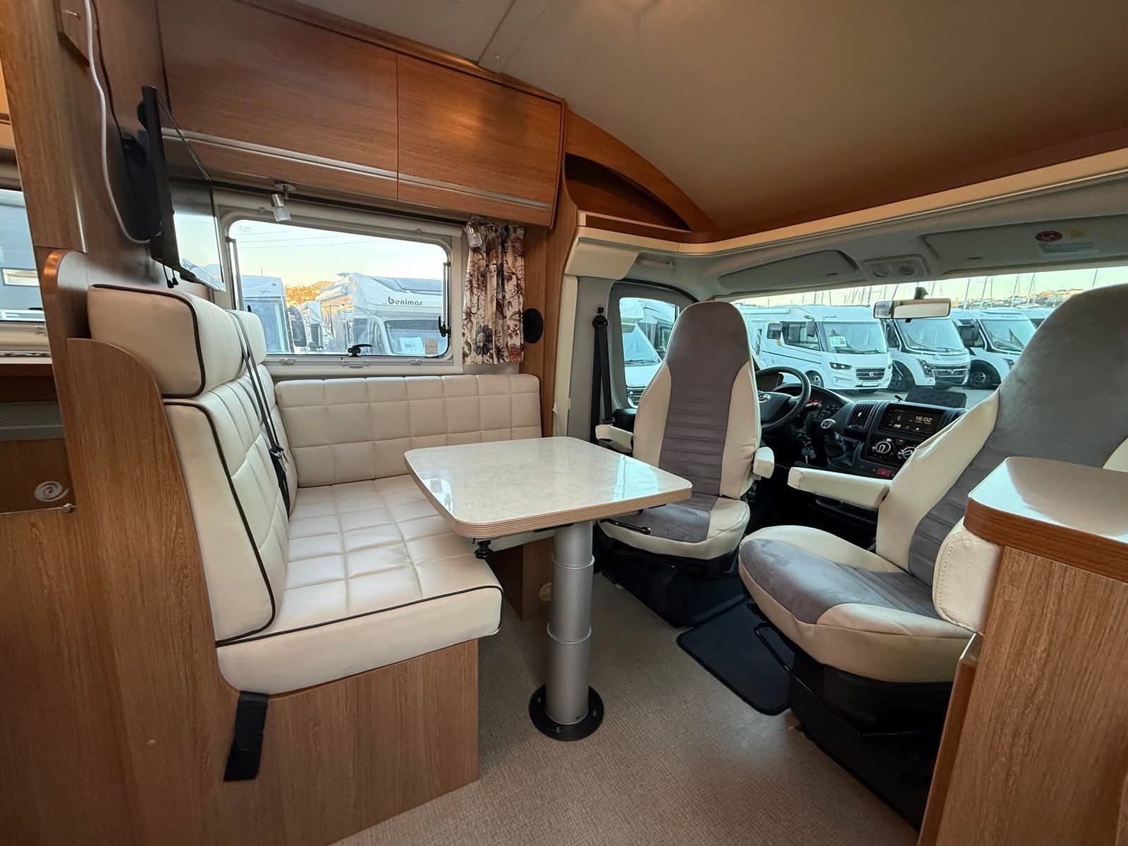 Eura Mobile !!! PB 509 FB - 2 batteries pour salon - nouvelle chaîne stéréo - recharge sans fil pour téléphone portable