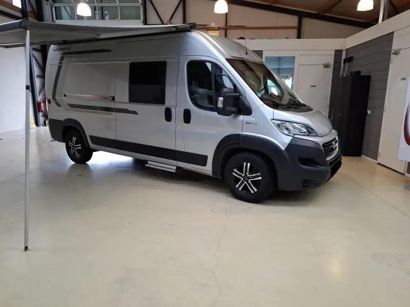 Attelage de remorque Knaus Weinsberg 600 MQ 140HP