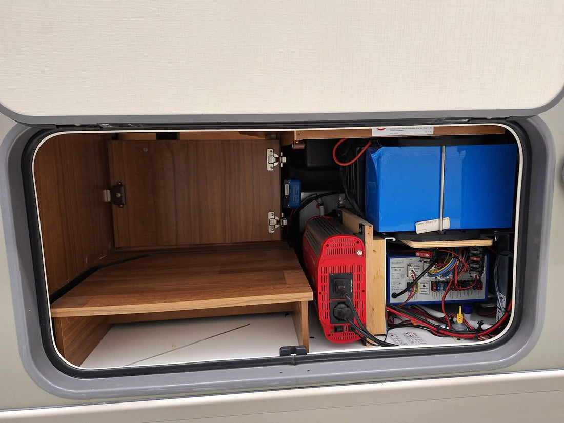 Hymer B 778 PL - Lierre - Alde - Crochet - Cellule solaire - Climatisation Salon