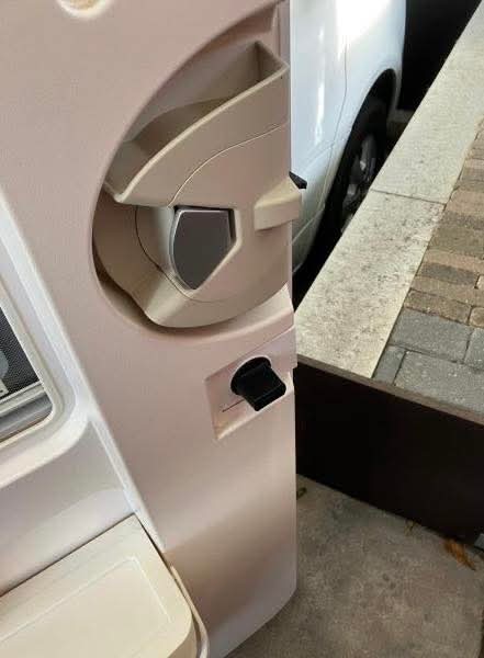 Hymer BMC-T 680 + SYSTÈME DE NIVEAU AUTOMATIQUE