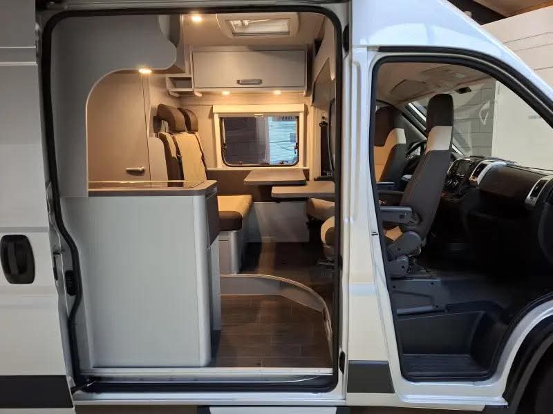 Attelage de remorque Knaus Weinsberg 600 MQ 140HP