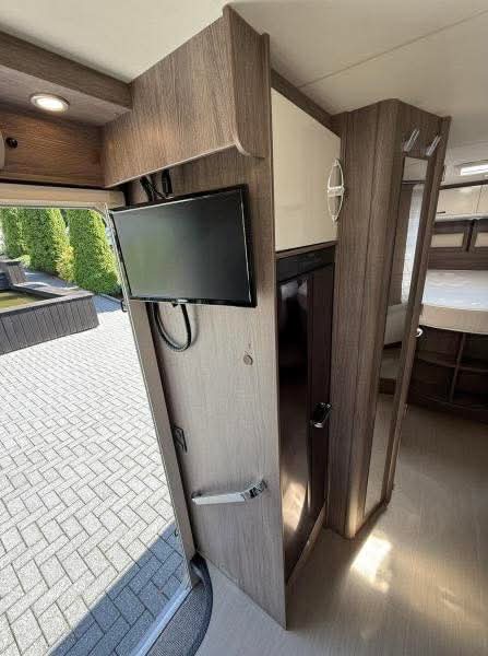 Bürstner Nexxo T 740 - QUEENSBED